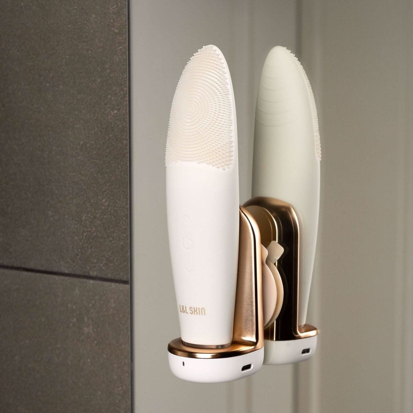 EMI Pro - Heating Silicone Facial Cleansing Brush