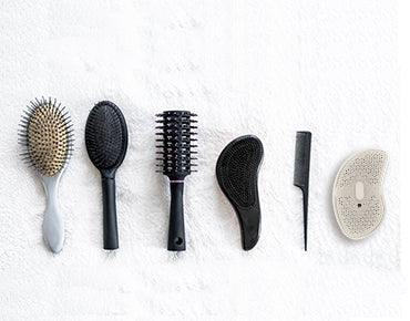 how to choose a detangling brush