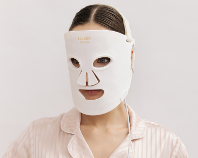 Dealing with Acne: Effective Strategies and How LED Masks Can Help