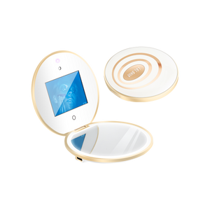 UVMagic Sunscreen Coverage Reveal Mirror